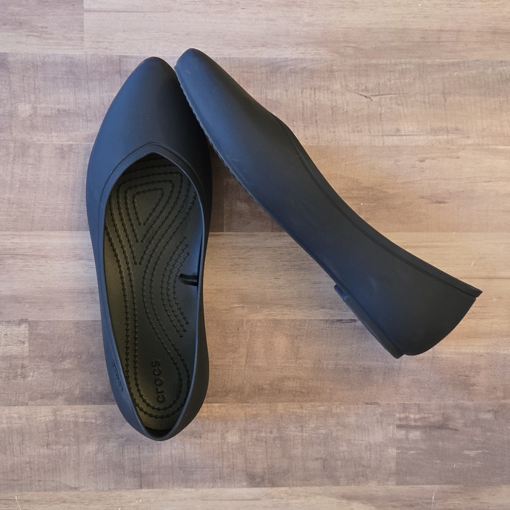 CROCS Black Flats, Size 7